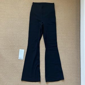 like new lululemon groove pant nulu size 6